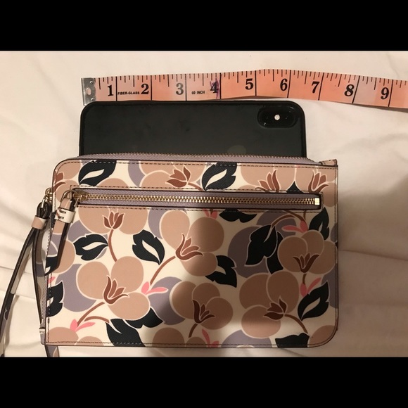 Kate Spade Brand New with tags floral wristlet - Picture 4 of 7